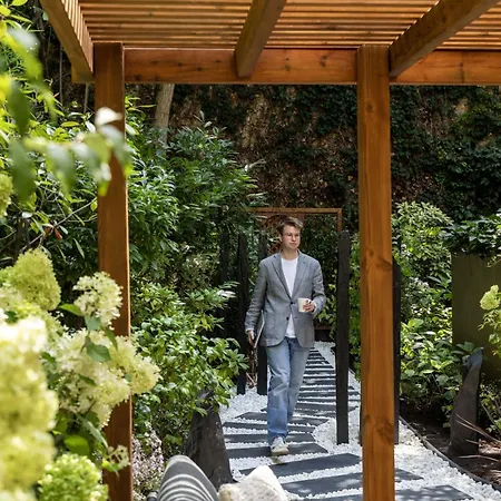 Louis Blanc Hotel Paris