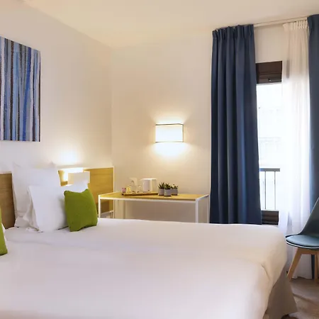 Louis Blanc Hotel