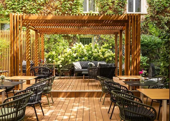 Hotel Louis Blanc