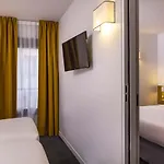 Hotel Louis Blanc París