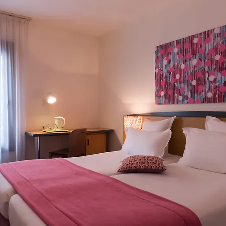 Hotel Louis Blanc 3*