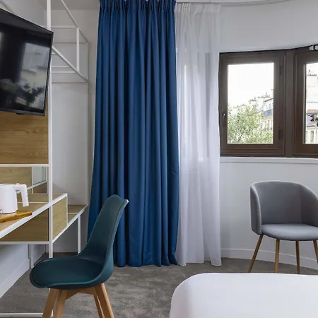 Louis Blanc Hotel 3*