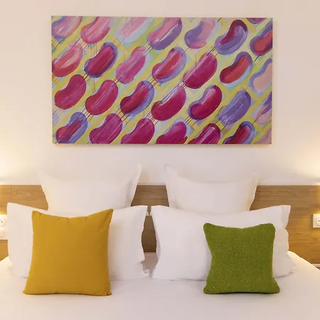 Louis Blanc Hotel 3*