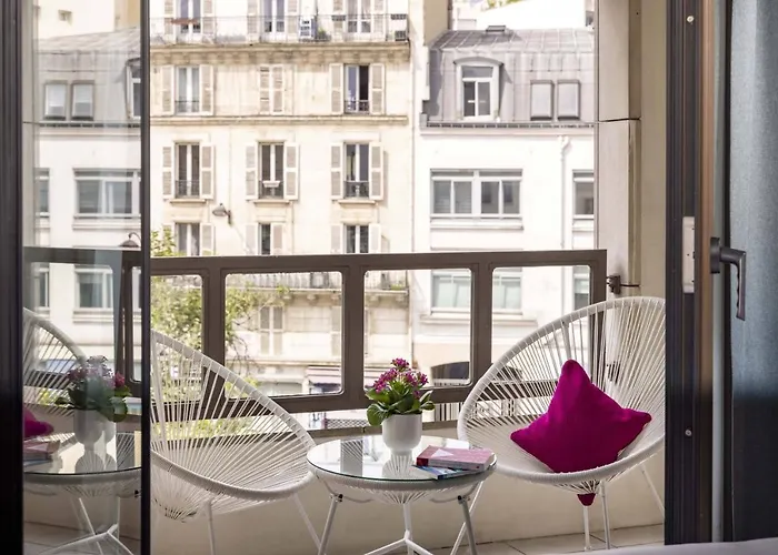 Hotel Louis Blanc Paris