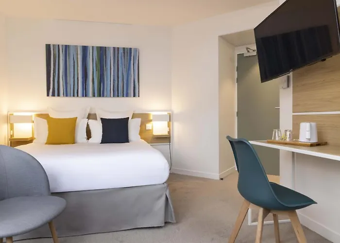 Louis Blanc Hotel Paris