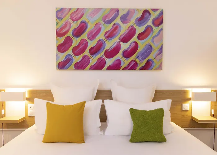 Louis Blanc Hotel 3*