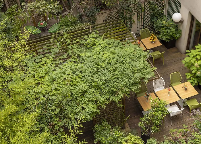 Louis Blanc Hotel Paris