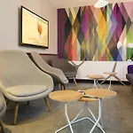 Louis Blanc Hotel 3*